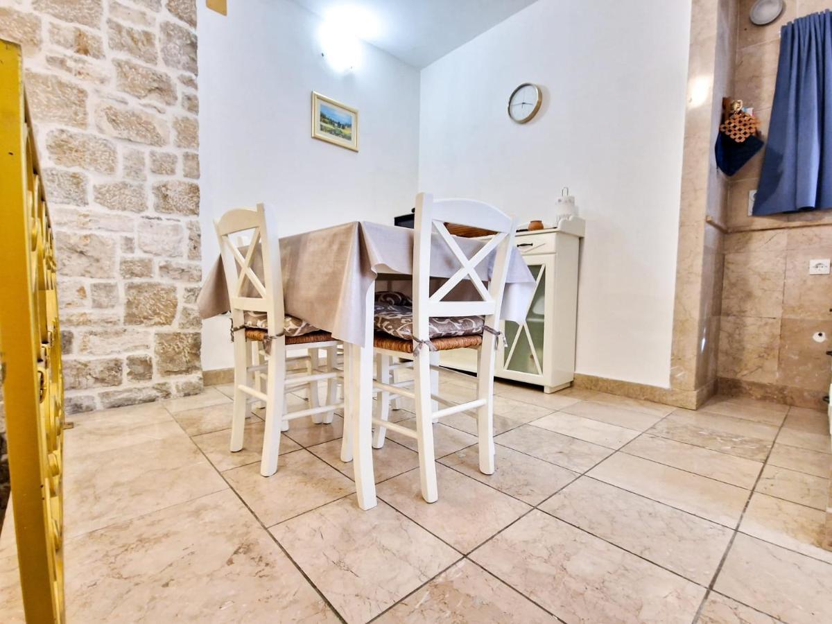 Jackie'S Little Stone House Διαμέρισμα Σπλιτ Εξωτερικό φωτογραφία